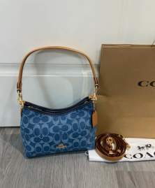 Picture of Coach Handbags _SKUfw242008560fw